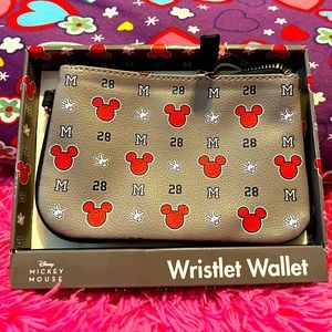 DISNEY Mickey Mouse Gray/Red Wristlet Wallet Bag Red Mickey White Gloves New